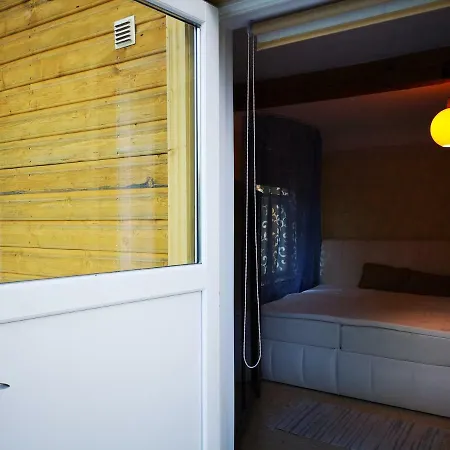 R&am Loo Apartamento Tallin