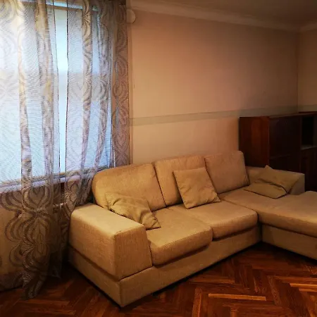 R&am Loo Apartment